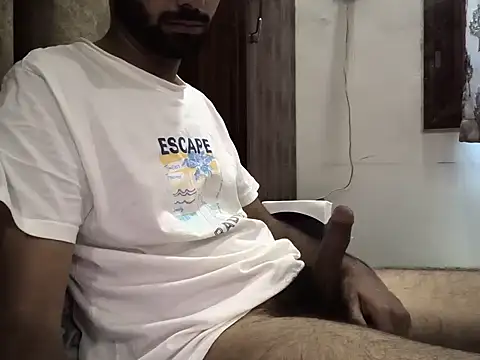 Snapshot of brownie_cake_cb chatting on June 11, 2026, 4:32 am brownie cake cb online show from June 11, 2026, 4:32 am