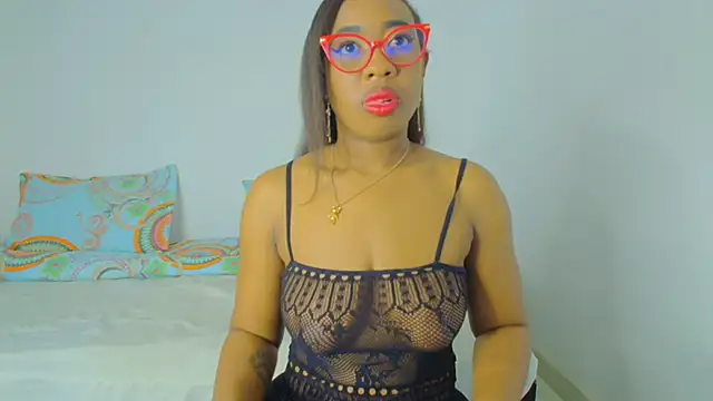 Snapshot of CaseyMoon chatting on June 25, 2026, 10:53 am CaseyMoon online show from June 25, 2026, 10:53 am