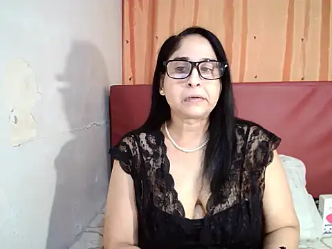 Snapshot of Indiankushy chatting on March 18, 2026, 4:32 pm Indiankushy online show from March 18, 2026, 4:32 pm