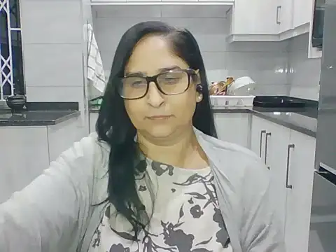 Snapshot of Indiankushy chatting on July 14, 2026, 5:18 pm Indiankushy online show from July 14, 2026, 5:18 pm