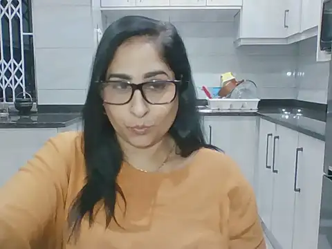 Snapshot of Indiankushy chatting on July 16, 2026, 5:41 pm Indiankushy online show from July 16, 2026, 5:41 pm