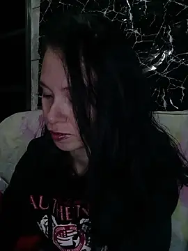 Snapshot of Venusluxodomme chatting on June 12, 2026, 4:44 am Venusluxodomme online show from June 12, 2026, 4:44 am