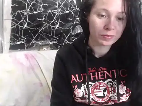 Snapshot of Venusluxodomme chatting on June 12, 2026, 10:19 pm Venusluxodomme online show from June 12, 2026, 10:19 pm