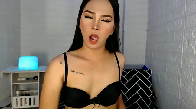 urnaughtydolly69 online show from January 29, 2025, 7:25 am