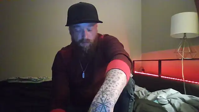 bikerbeard696 online show from April 21, 2026, 1:42 am