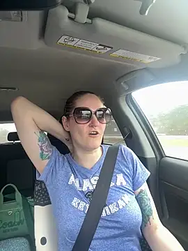 lolabunny9 online show from February 27, 2026, 4:51 pm