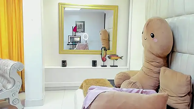 Snapshot of gaby_trent chatting on January 7, 2025, 4:59 pm gaby trent online show from January 7, 2025, 4:59 pm