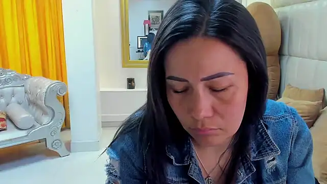 Snapshot of gaby_trent chatting on January 11, 2025, 3:31 pm gaby trent online show from January 11, 2025, 3:31 pm