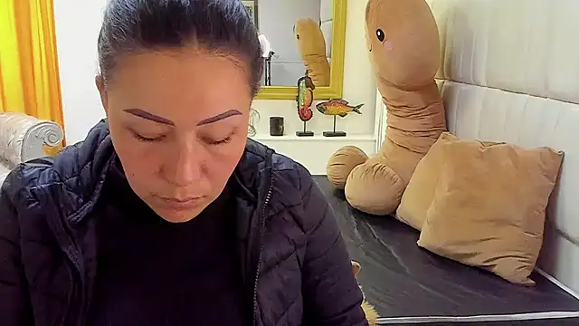 Snapshot of gaby_trent chatting on January 13, 2025, 2:53 pm gaby trent online show from January 13, 2025, 2:53 pm