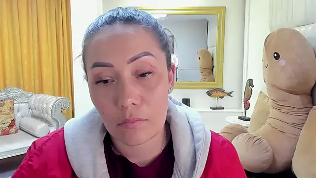 Snapshot of gaby_trent chatting on January 31, 2025, 8:01 pm gaby trent online show from January 31, 2025, 8:01 pm