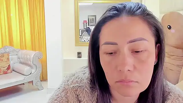 Snapshot of gaby_trent chatting on February 4, 2025, 1:48 pm gaby trent online show from February 4, 2025, 1:48 pm