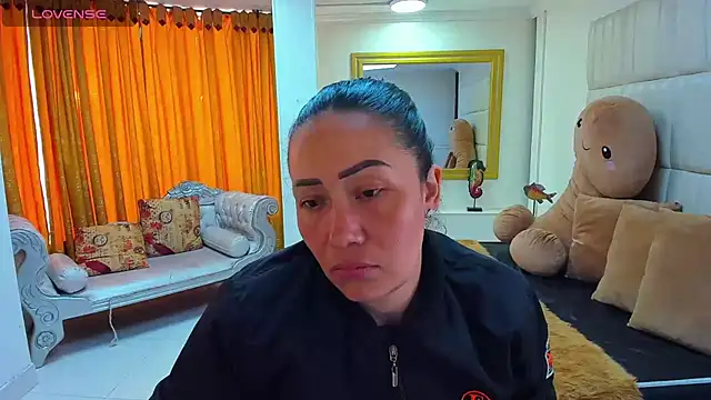 Snapshot of gaby_trent chatting on March 1, 2025, 1:18 pm gaby trent online show from March 1, 2025, 1:18 pm