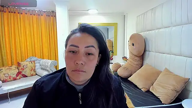 Snapshot of gaby_trent chatting on March 20, 2025, 1:26 pm gaby trent online show from March 20, 2025, 1:26 pm