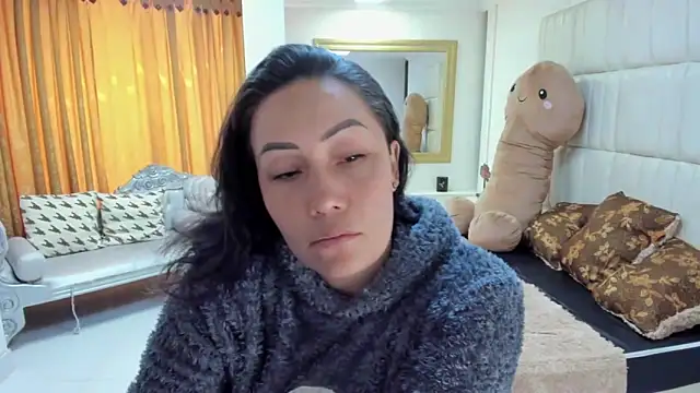 Snapshot of gaby_trent chatting on November 4, 2025, 3:33 pm gaby trent online show from November 4, 2025, 3:33 pm