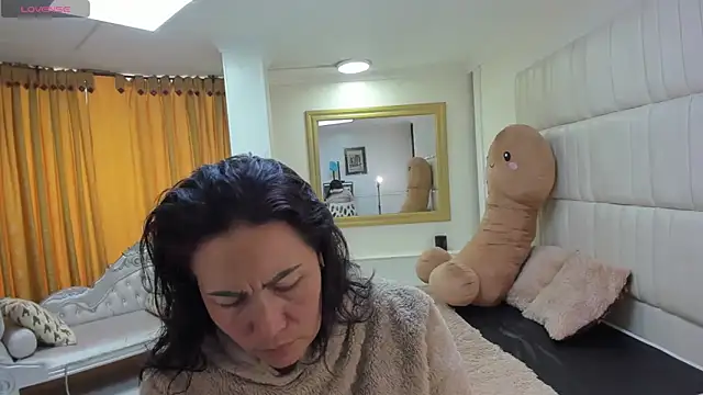 Snapshot of gaby_trent chatting on March 31, 2026, 3:34 pm gaby trent online show from March 31, 2026, 3:34 pm