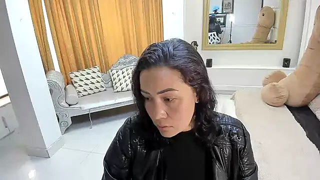 Snapshot of gaby_trent chatting on April 14, 2026, 3:18 pm gaby trent online show from April 14, 2026, 3:18 pm