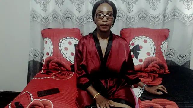 Snapshot of NikkyJigglesX chatting on February 18, 2025, 8:27 am NikkyJigglesX online show from February 18, 2025, 8:27 am