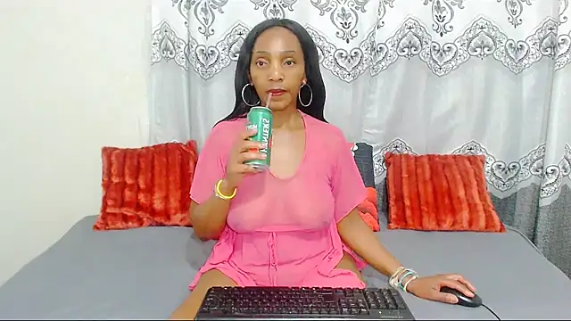 Snapshot of NikkyJigglesX chatting on September 13, 2025, 11:43 am NikkyJigglesX online show from September 13, 2025, 11:43 am