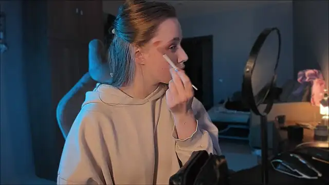 Snapshot of Rachel_Ro chatting on January 11, 2025, 4:14 pm Rachel Ro online show from January 11, 2025, 4:14 pm