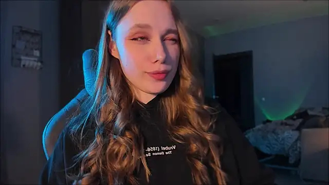 Snapshot of Rachel_Ro chatting on January 17, 2025, 11:29 pm Rachel Ro online show from January 17, 2025, 11:29 pm