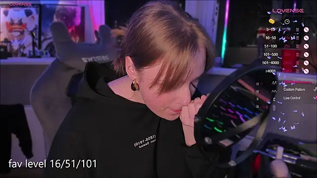 Snapshot of Rachel_Ro chatting on October 8, 2025, 4:48 pm Rachel Ro online show from October 8, 2025, 4:48 pm