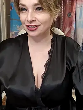 Mika Passion online show from May 3, 2026, 7:47 am