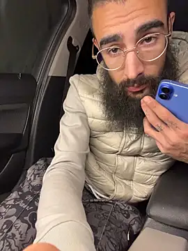 Av0caT online show from December 17, 2025, 12:27 am