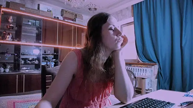 Snapshot of pa1e_pr1ncess chatting on June 23, 2026, 5:49 am pa1e pr1ncess online show from June 23, 2026, 5:49 am