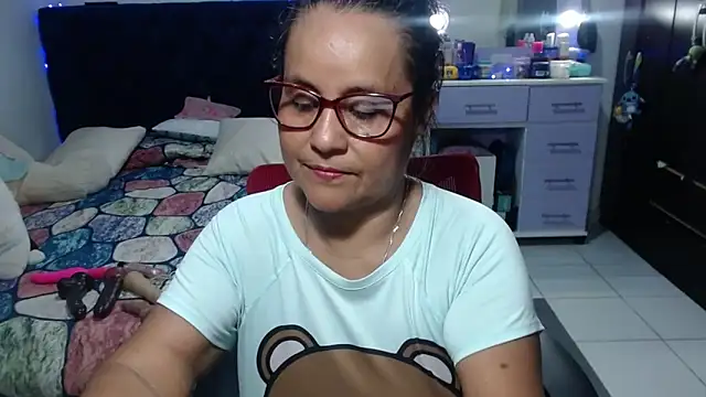 Snapshot of pervert_mommy_ chatting on May 9, 2026, 10:09 am pervert mommy online show from May 9, 2026, 10:09 am