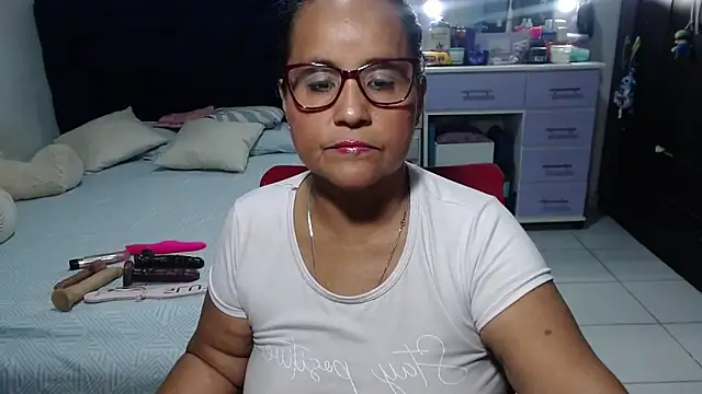 Snapshot of pervert_mommy_ chatting on May 14, 2026, 11:50 am pervert mommy online show from May 14, 2026, 11:50 am