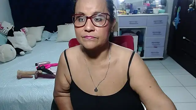 Snapshot of pervert_mommy_ chatting on May 15, 2026, 10:33 am pervert mommy online show from May 15, 2026, 10:33 am
