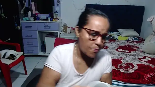 Snapshot of pervert_mommy_ chatting on May 22, 2026, 12:51 am pervert mommy online show from May 22, 2026, 12:51 am