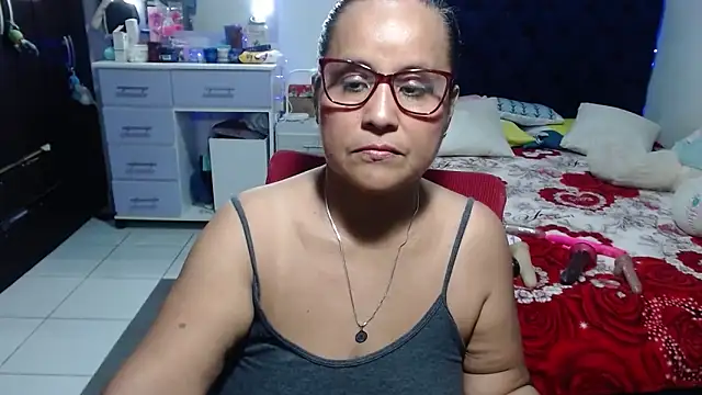 Snapshot of pervert_mommy_ chatting on May 23, 2026, 10:08 am pervert mommy online show from May 23, 2026, 10:08 am