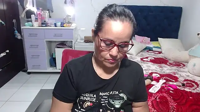 Snapshot of pervert_mommy_ chatting on May 24, 2026, 10:53 am pervert mommy online show from May 24, 2026, 10:53 am