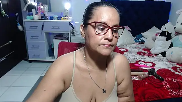 Snapshot of pervert_mommy_ chatting on May 25, 2026, 9:37 am pervert mommy online show from May 25, 2026, 9:37 am
