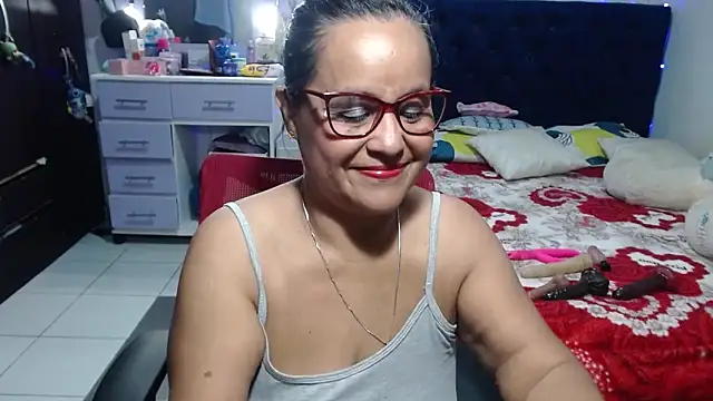 Snapshot of pervert_mommy_ chatting on May 27, 2026, 11:07 am pervert mommy online show from May 27, 2026, 11:07 am
