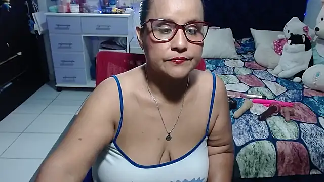 Snapshot of pervert_mommy_ chatting on June 2, 2026, 9:33 am pervert mommy online show from June 2, 2026, 9:33 am