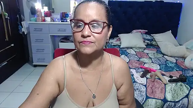 Snapshot of pervert_mommy_ chatting on June 4, 2026, 9:48 am pervert mommy online show from June 4, 2026, 9:48 am