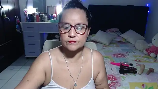pervert mommy  online show from July 20, 2026, 9:34 am