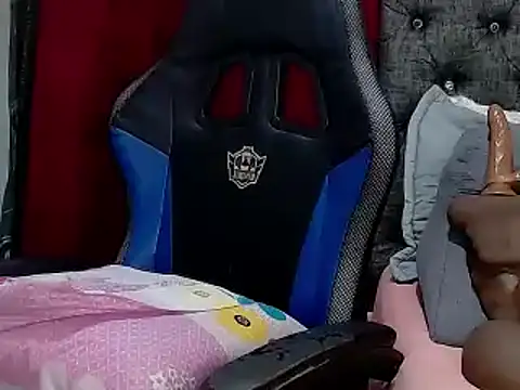 sara greyx online show from February 20, 2025, 6:24 pm