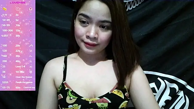 Snapshot of _preciousmoira_ chatting on May 7, 2026, 3:56 am preciousmoira online show from May 7, 2026, 3:56 am