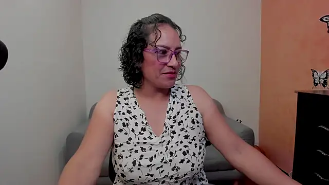 Snapshot of scarlet_wet chatting on June 19, 2026, 11:41 pm scarlet wet online show from June 19, 2026, 11:41 pm