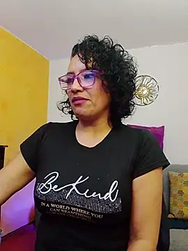 Snapshot of scarlet_wet chatting on August 3, 2026, 7:17 pm scarlet wet online show from August 3, 2026, 7:17 pm