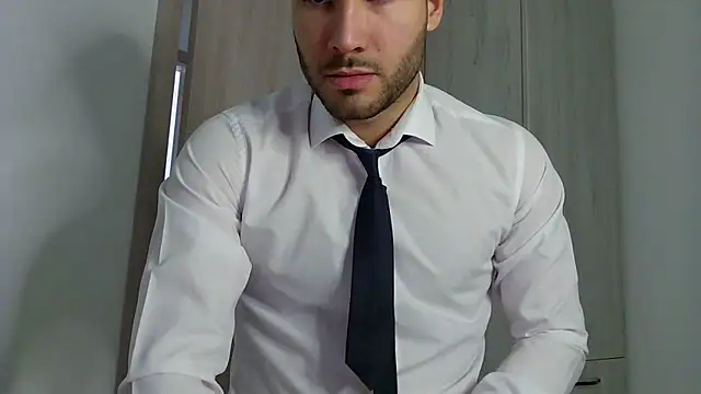 Justynn1 online show from February 21, 2025, 6:51 am