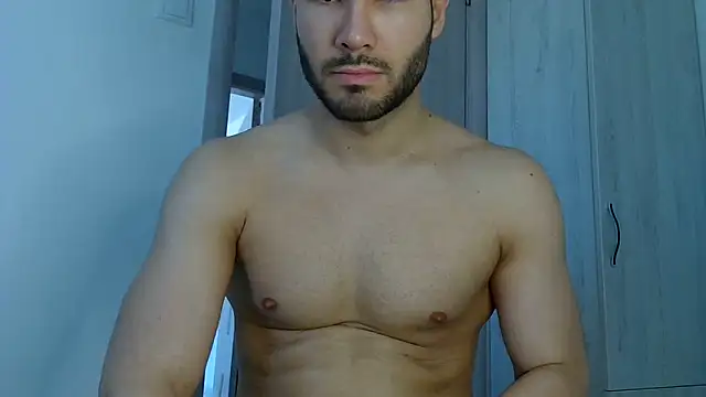 Justynn1 online show from June 14, 2026, 4:25 am