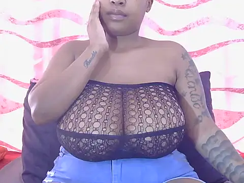 Snapshot of LICKABLETASH98 chatting on September 17, 2025, 6:26 am LICKABLETASH98 online show from September 17, 2025, 6:26 am