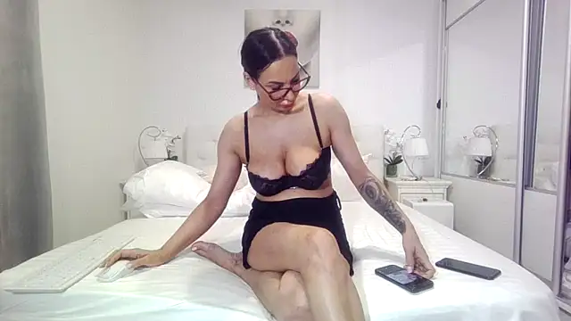 alisonya1 online show from February 19, 2026, 5:36 am