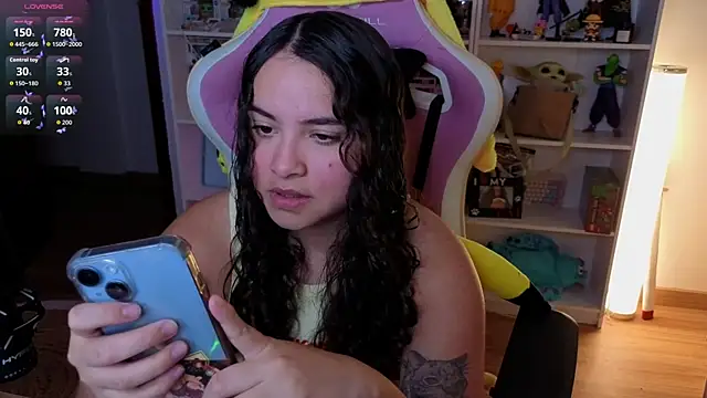 Snapshot of Sweet_sully__ chatting on November 13, 2025, 8:57 am Sweet sully online show from November 13, 2025, 8:57 am