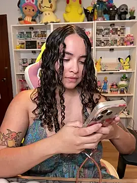 Snapshot of Sweet_sully__ chatting on June 3, 2026, 7:55 am Sweet sully online show from June 3, 2026, 7:55 am