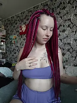 Snapshot of Frost_foxy chatting on June 5, 2026, 4:30 am Frost foxy online show from June 5, 2026, 4:30 am
